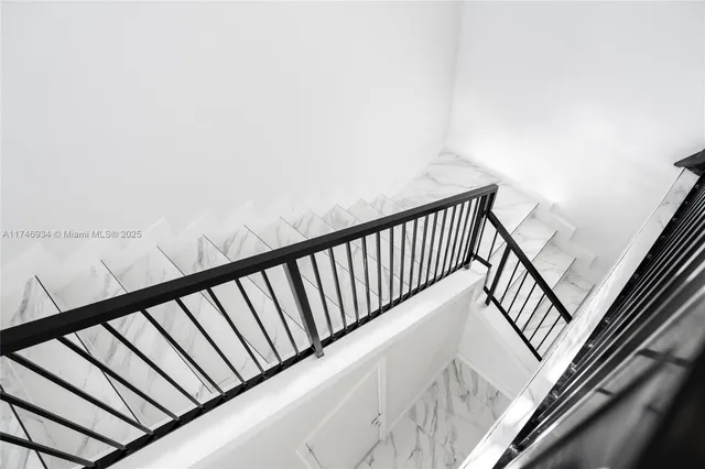 $710,000 | 312 Southeast Via Sangro, Port St. Lucie, FL 34952