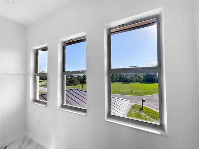 $710,000 | 312 Southeast Via Sangro, Port St. Lucie, FL 34952