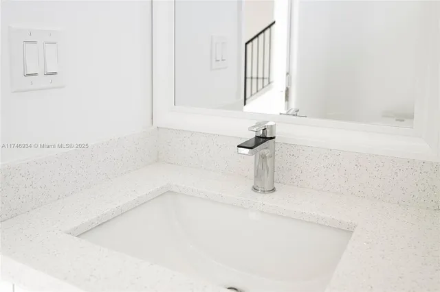 $710,000 | 312 Southeast Via Sangro, Port St. Lucie, FL 34952