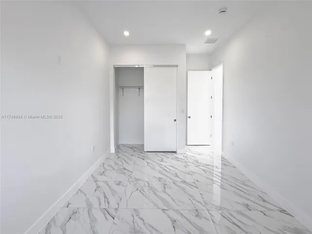 $710,000 | 312 Southeast Via Sangro, Port St. Lucie, FL 34952