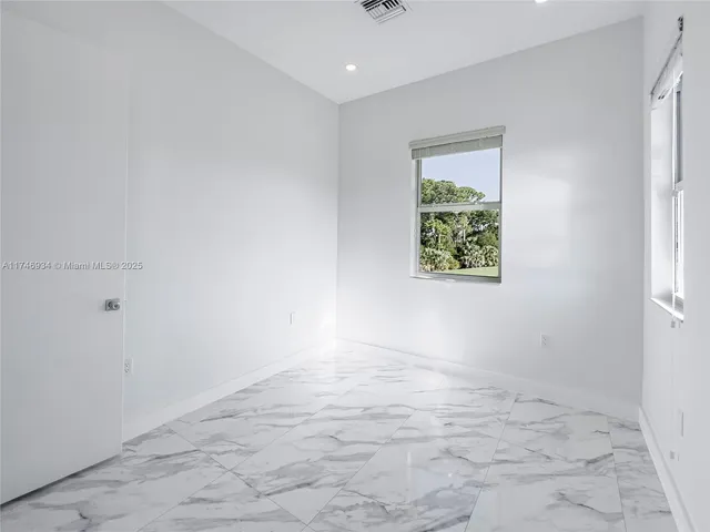 $710,000 | 312 Southeast Via Sangro, Port St. Lucie, FL 34952