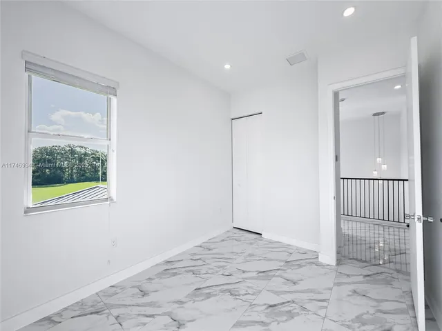 $710,000 | 312 Southeast Via Sangro, Port St. Lucie, FL 34952