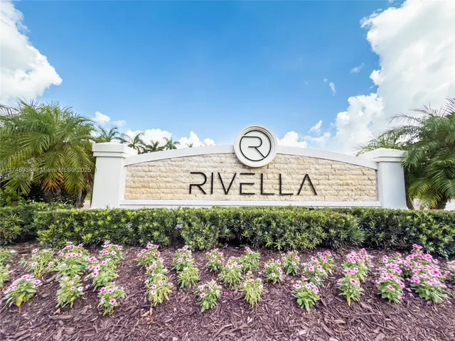 $710,000 | 312 Southeast Via Sangro, Port St. Lucie, FL 34952