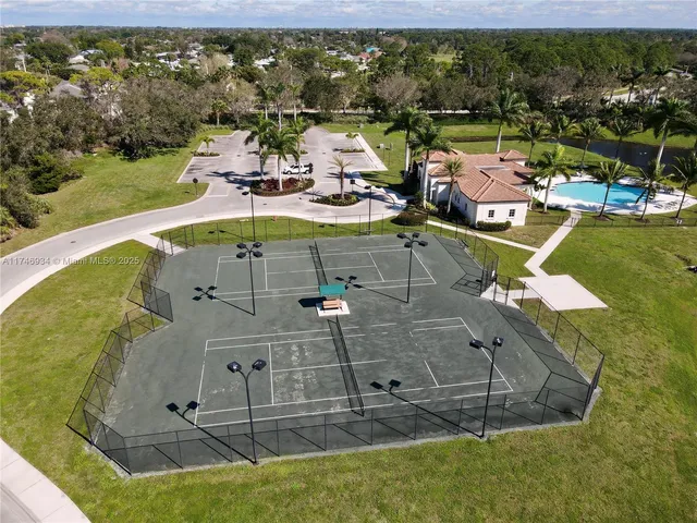 $710,000 | 312 Southeast Via Sangro, Port St. Lucie, FL 34952