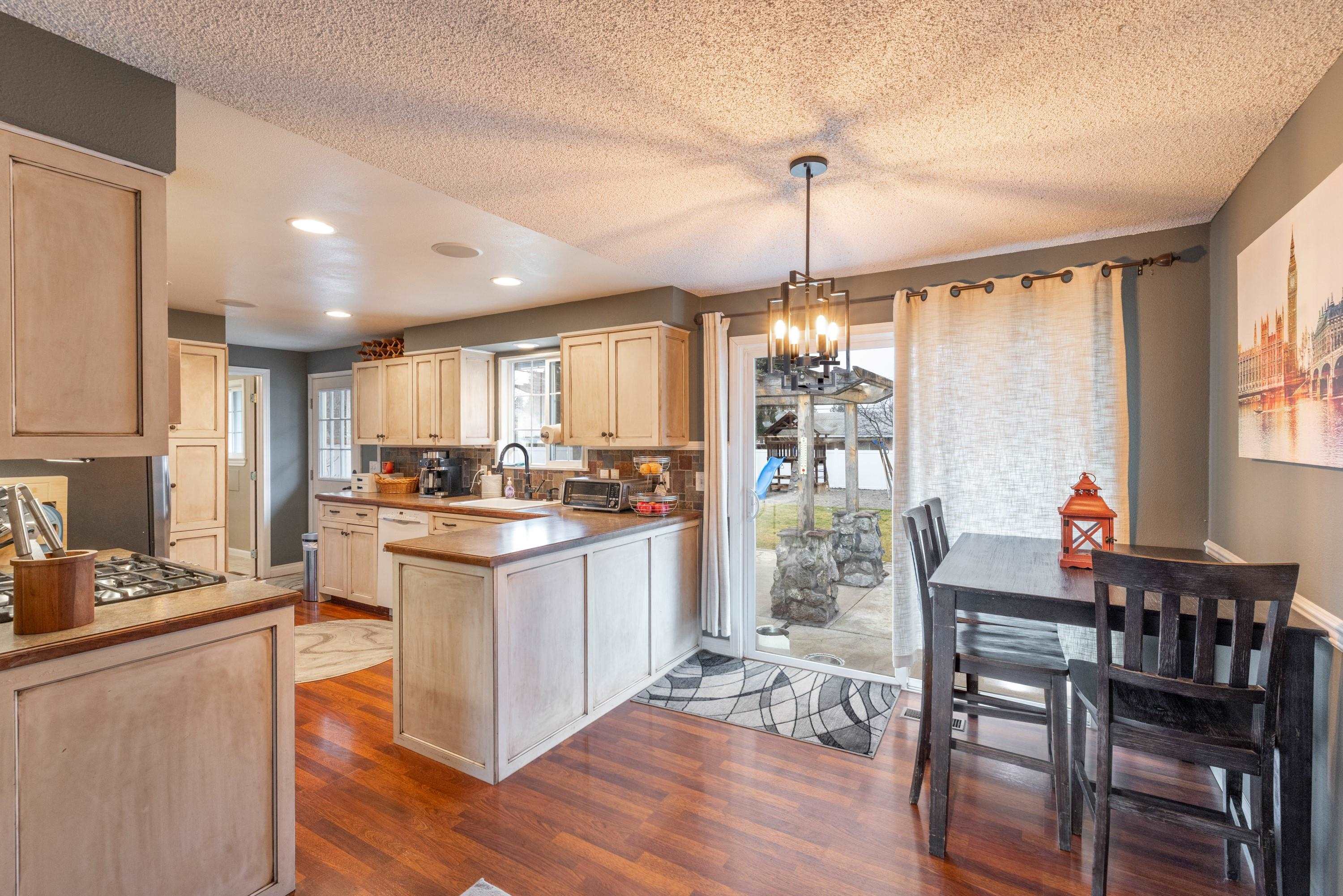 1412 South Woodward Road Spokane Valley, WA 99206 - Photo 5 of 33 Gallery Image 5