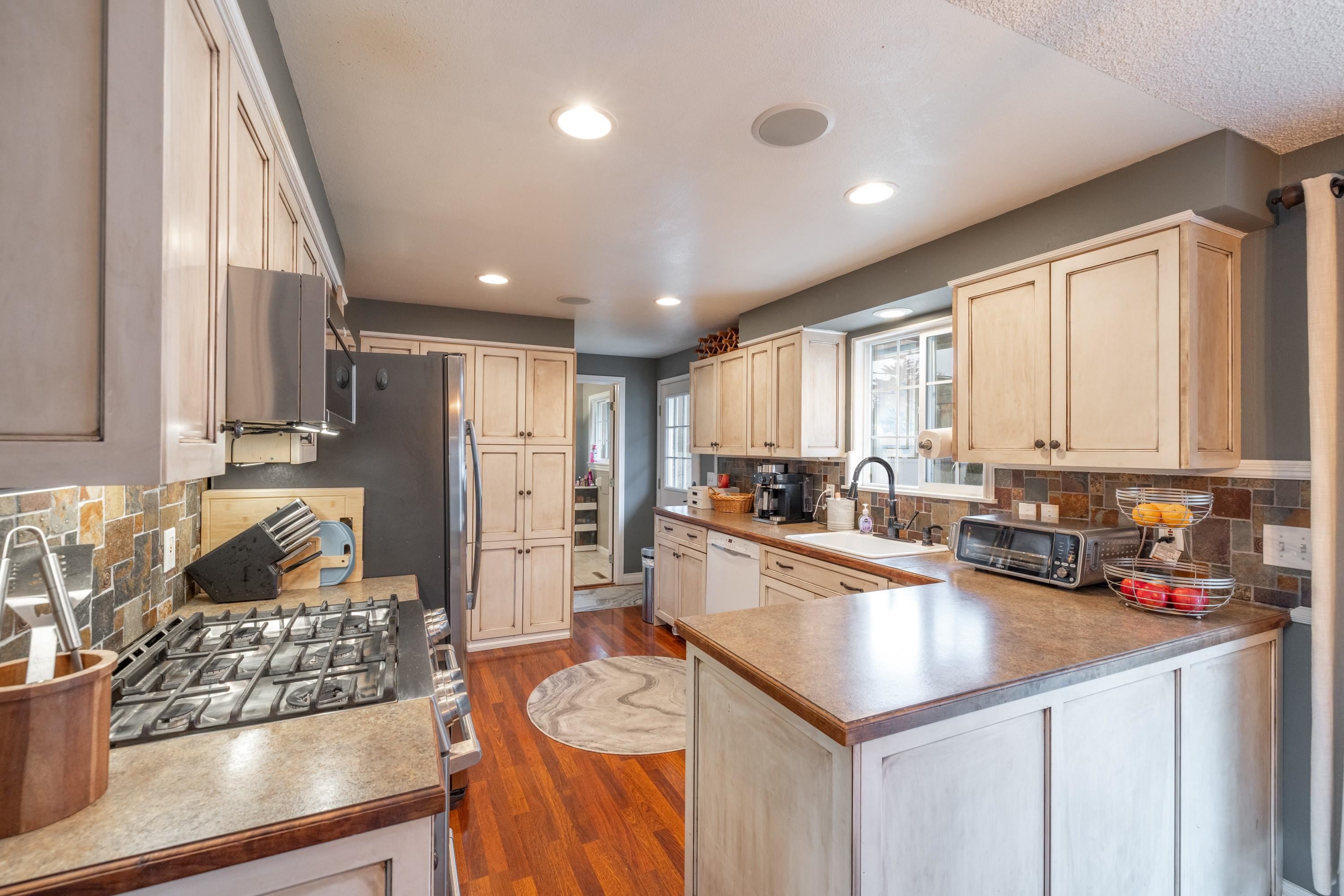 1412 South Woodward Road Spokane Valley, WA 99206 - Photo 7 of 33 Gallery Image 7