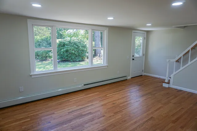 $329,000 | 418 Horton Hill Road, Naugatuck, CT 06770