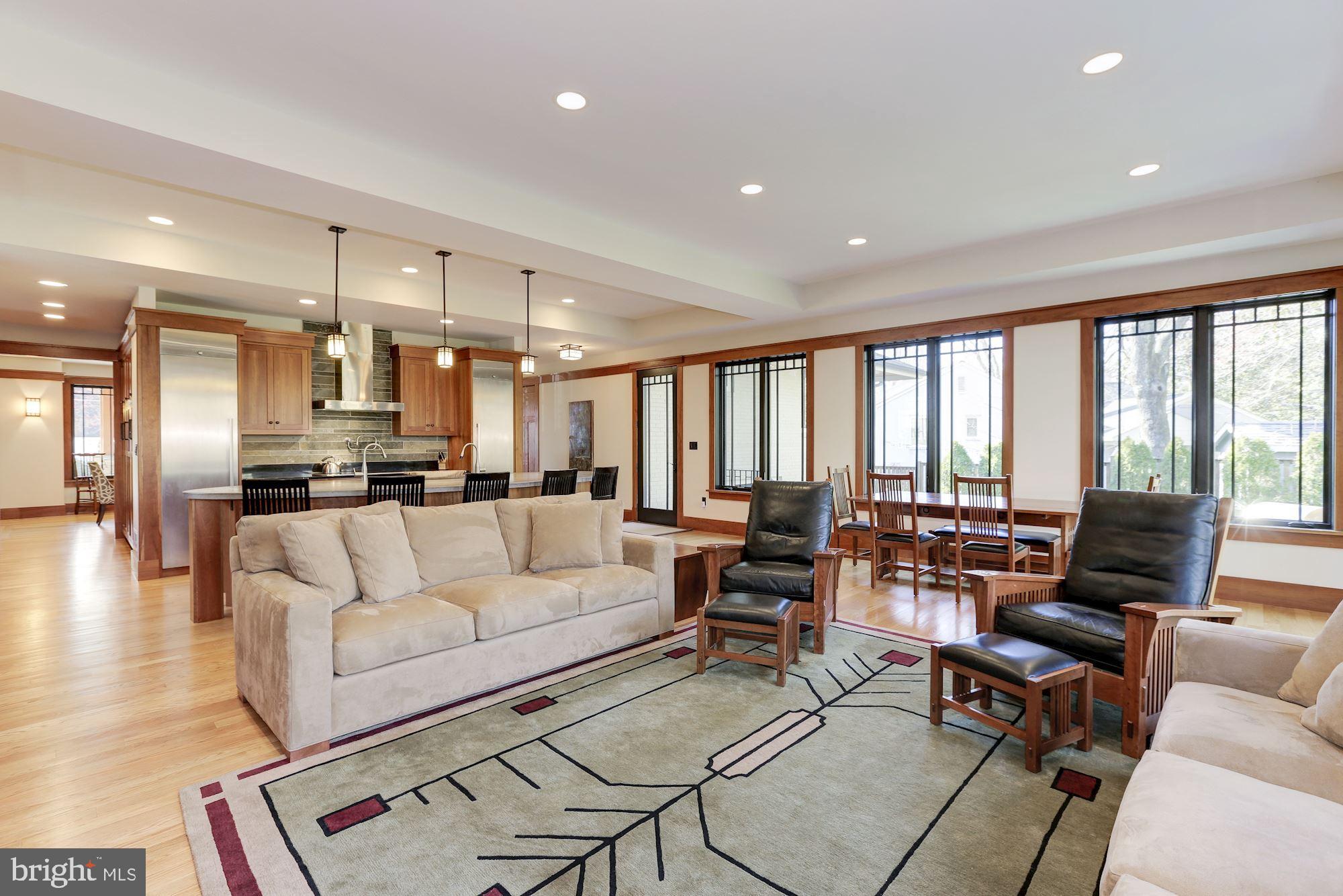 5631 Newington Road Bethesda, MD 20816 - Photo 17 of 96 Family room with tray ceiling