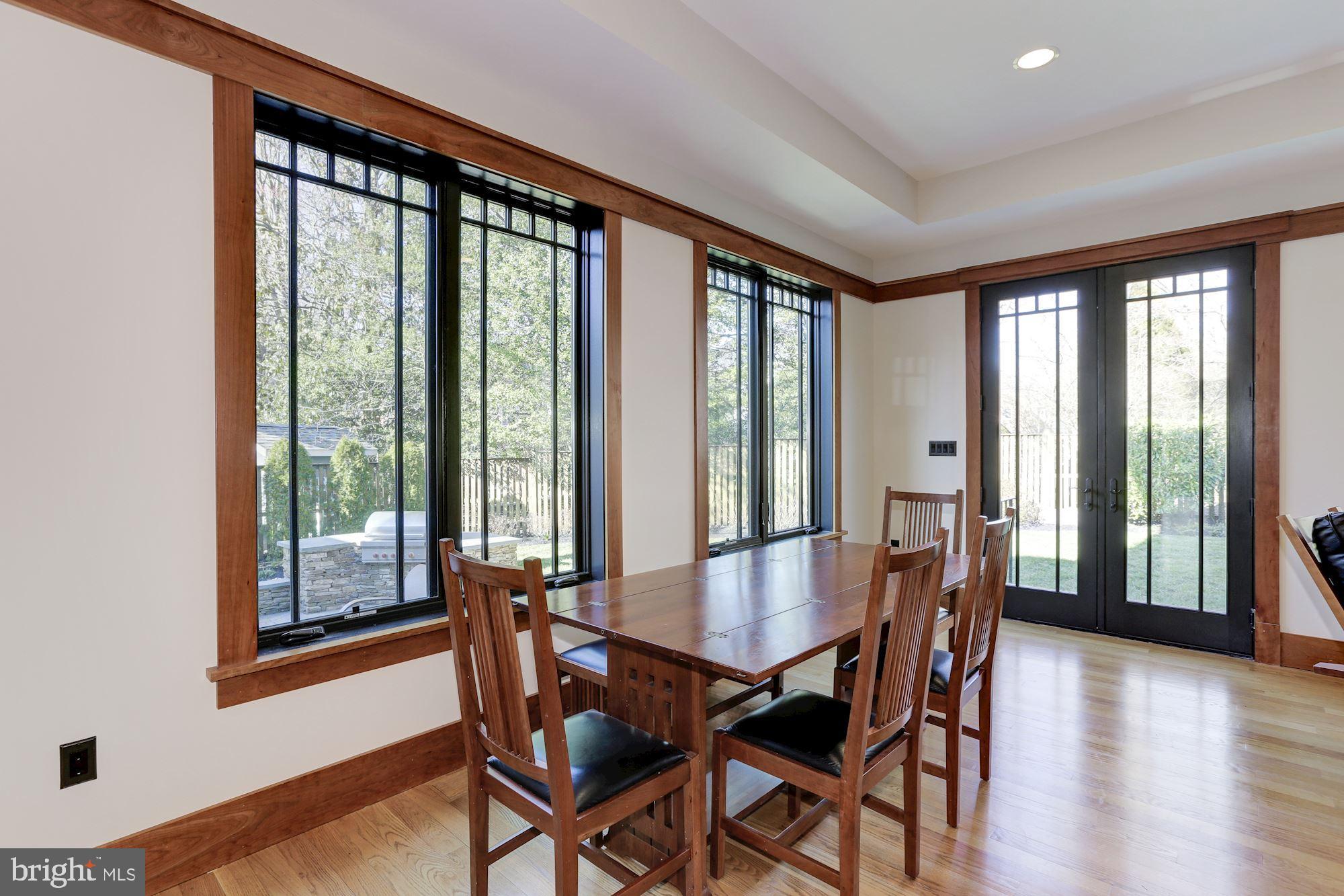 5631 Newington Road Bethesda, MD 20816 - Photo 18 of 96 Breakfast area adjacent family room