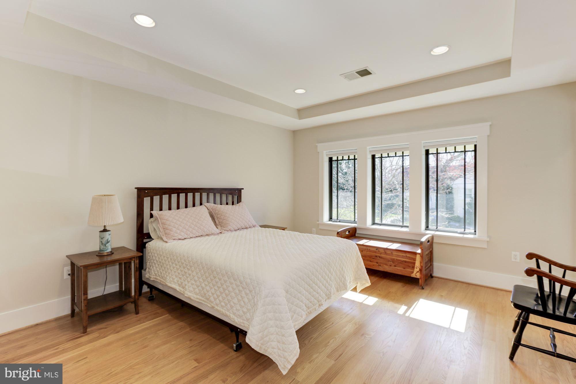 5631 Newington Road Bethesda, MD 20816 - Photo 45 of 96