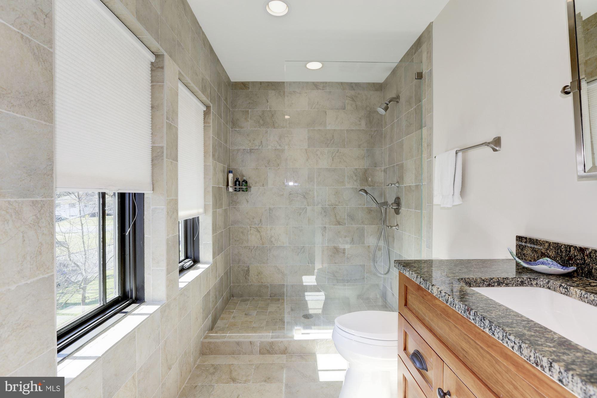 5631 Newington Road Bethesda, MD 20816 - Photo 49 of 96