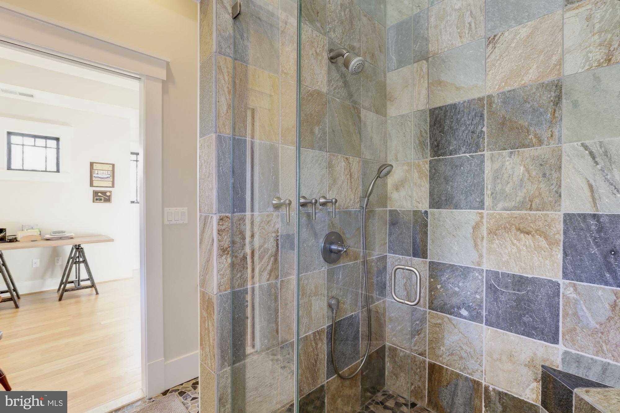 5631 Newington Road Bethesda, MD 20816 - Photo 57 of 96