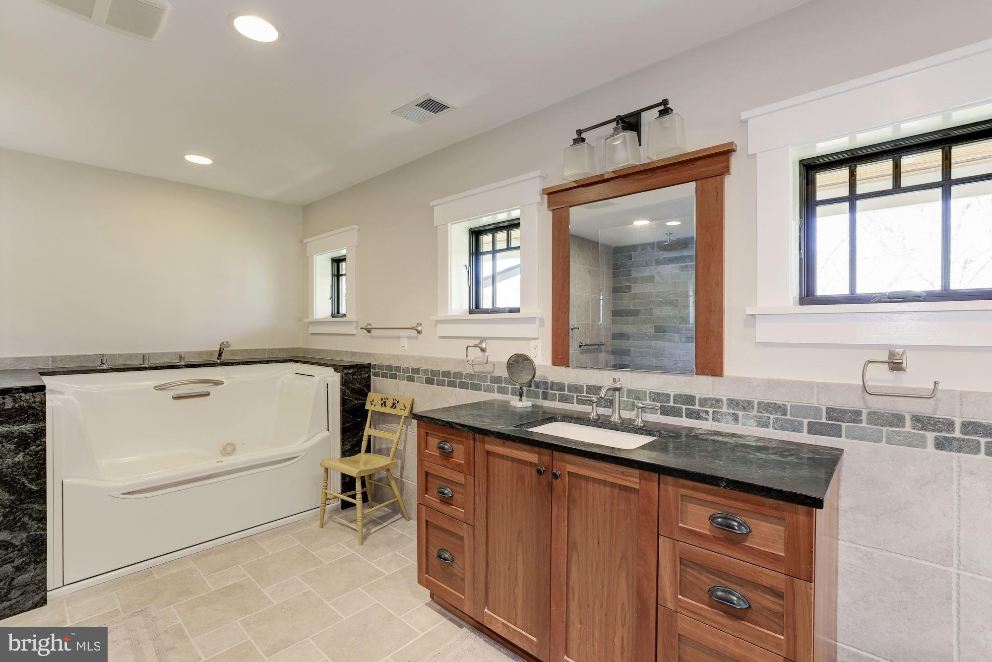 5631 Newington Road Bethesda, MD 20816 - Photo 64 of 96