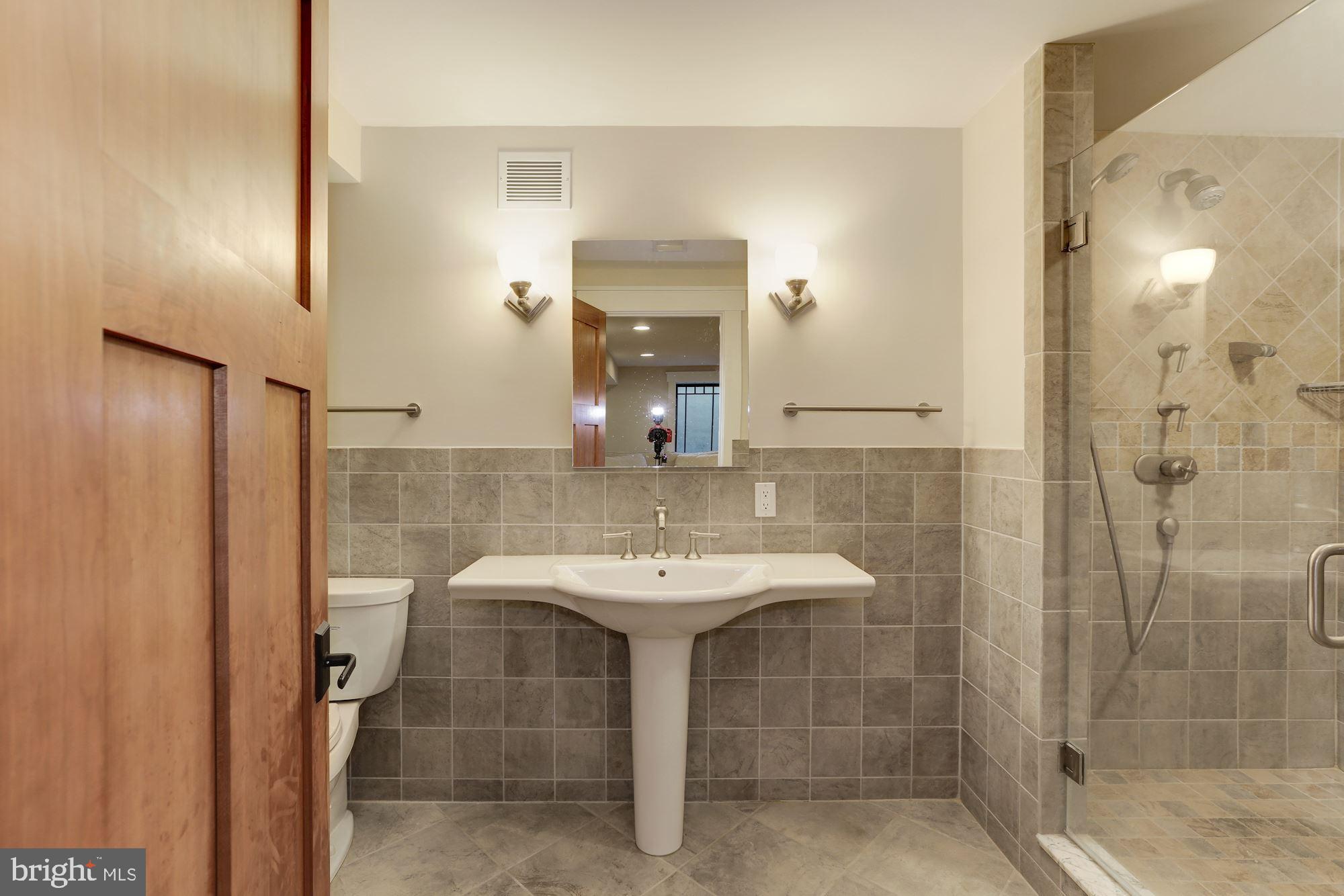 5631 Newington Road Bethesda, MD 20816 - Photo 78 of 96