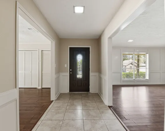 $2,600 | 9052 Zapata Way, Willis, TX 77378