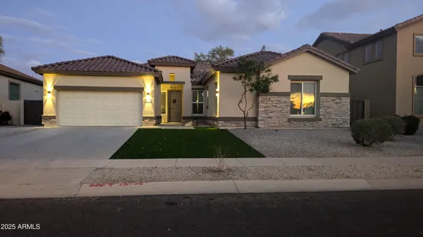 $7,970 | 7517 North 86th Avenue, Glendale, AZ 85305
