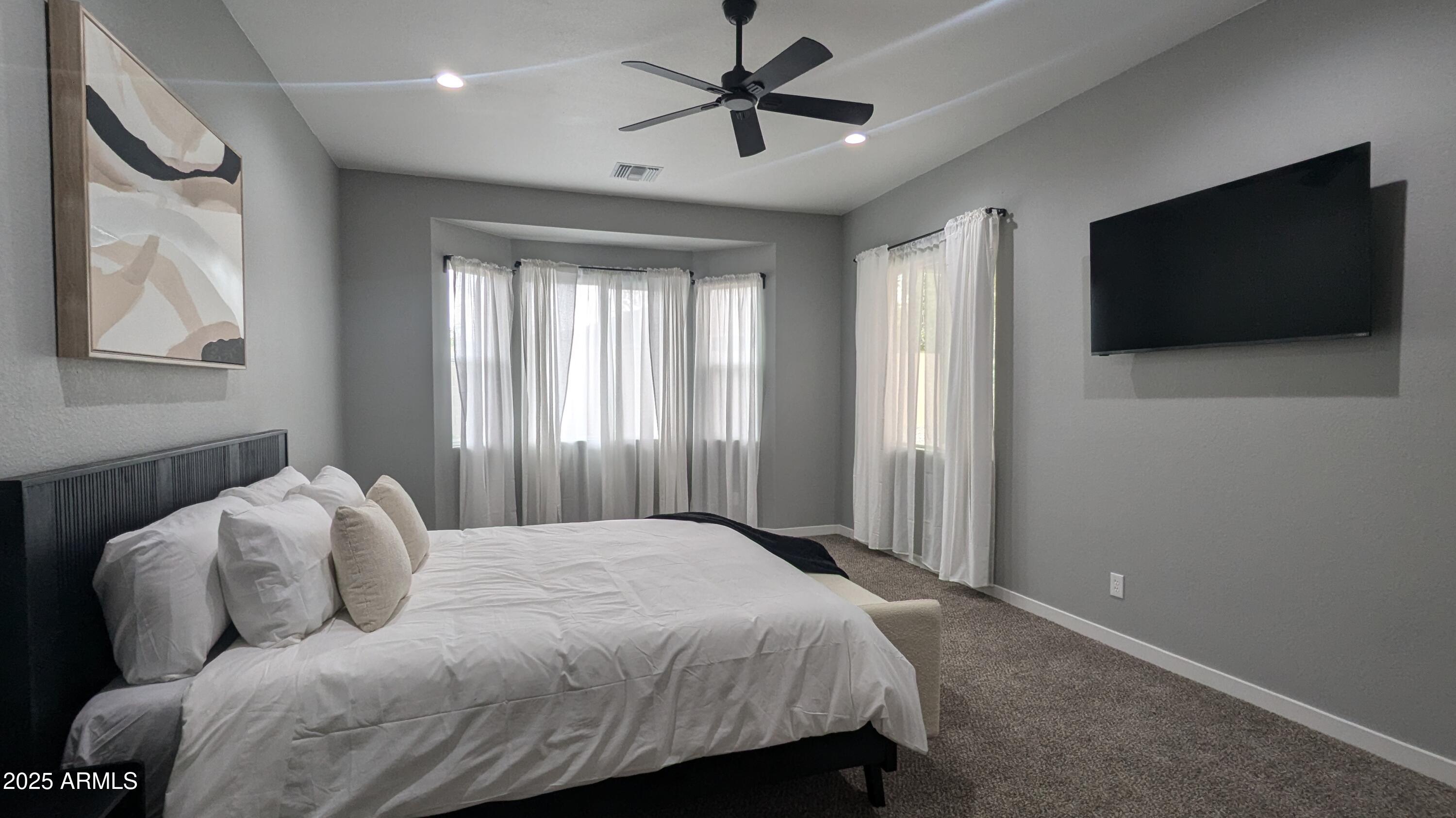 7517 North 86th Avenue Glendale, AZ 85305 - Photo 11 of 44 PXL_20250402_200844424