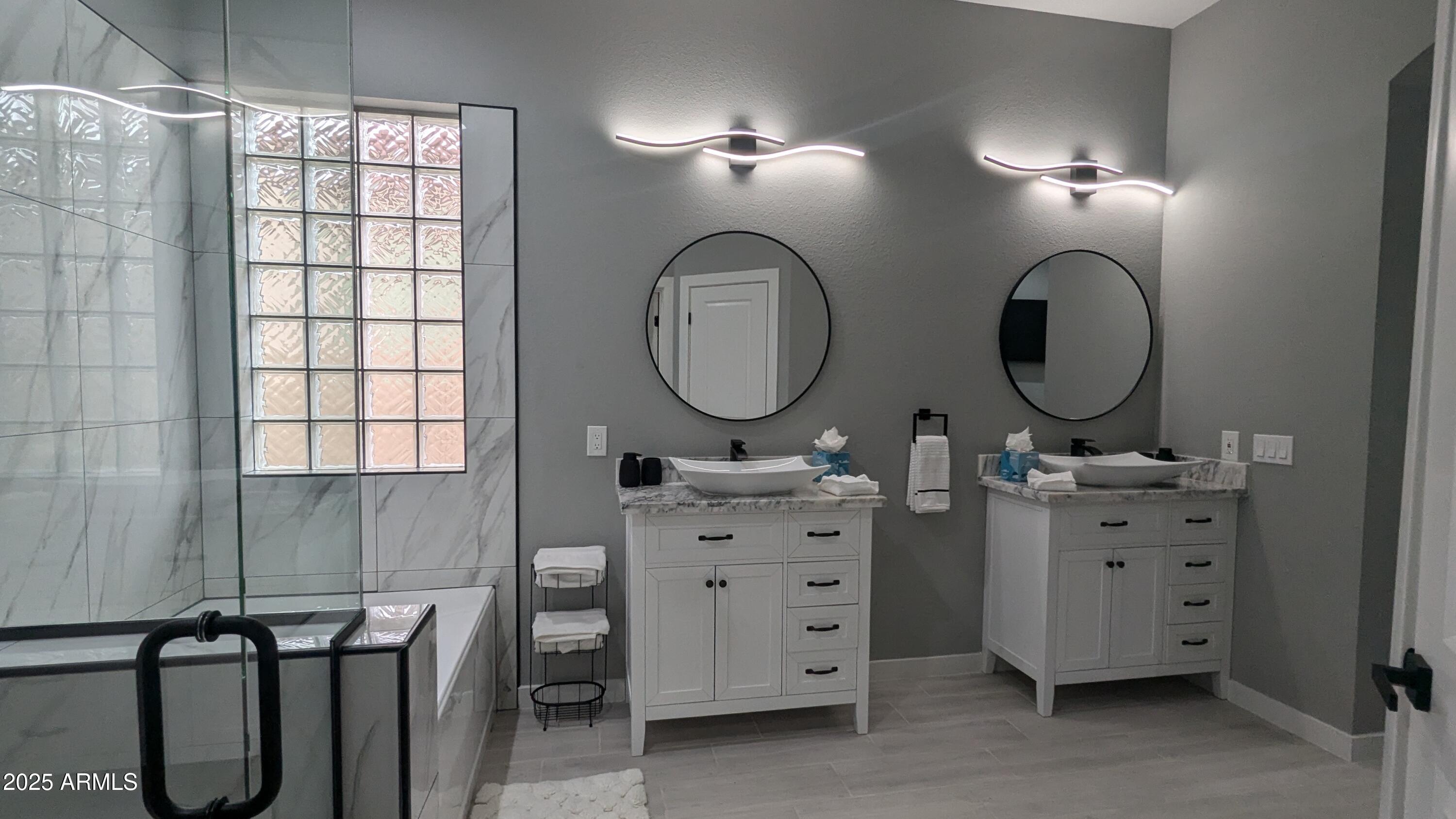 7517 North 86th Avenue Glendale, AZ 85305 - Photo 14 of 44 PXL_20250402_200820747