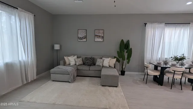 $8,970 | 7517 North 86th Avenue, Glendale, AZ 85305