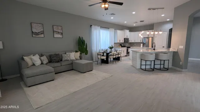 $8,970 | 7517 North 86th Avenue, Glendale, AZ 85305