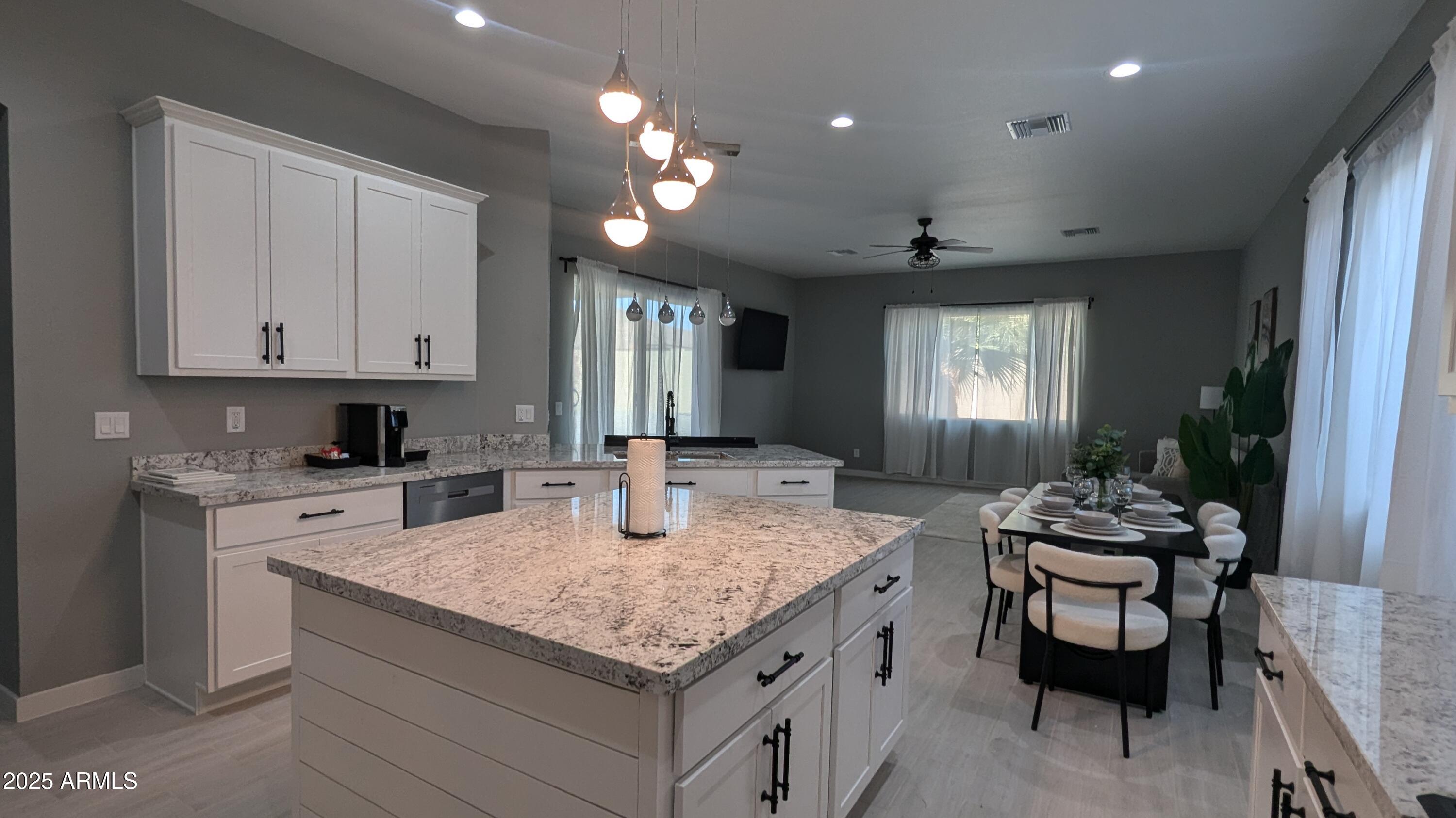 7517 North 86th Avenue Glendale, AZ 85305 - Photo 27 of 44 PXL_20250330_233751007