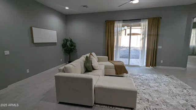 $8,970 | 7517 North 86th Avenue, Glendale, AZ 85305