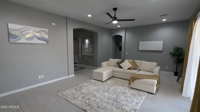 $8,970 | 7517 North 86th Avenue, Glendale, AZ 85305