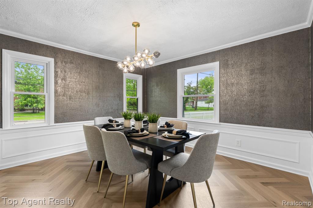 1894 Broadstone Road Grosse Pointe, MI 48236 - Photo 14 of 60