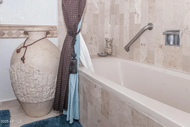 $2,995 | E507 Sonoran Spa Resort 00000