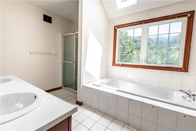 $500,000 | 238 Cumberland Drive, Seven Fields, PA 16046