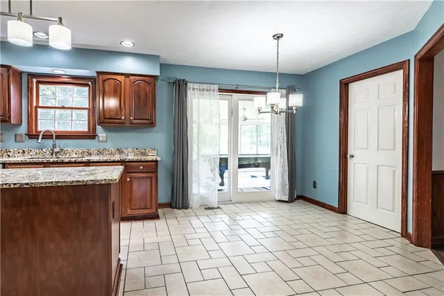 $500,000 | 238 Cumberland Drive, Seven Fields, PA 16046