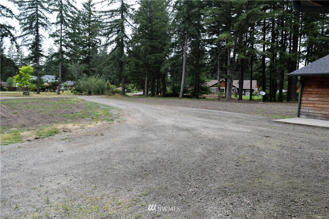 16726 Ty Lane Southwest Rochester, WA 98579 - Photo 3 of 21