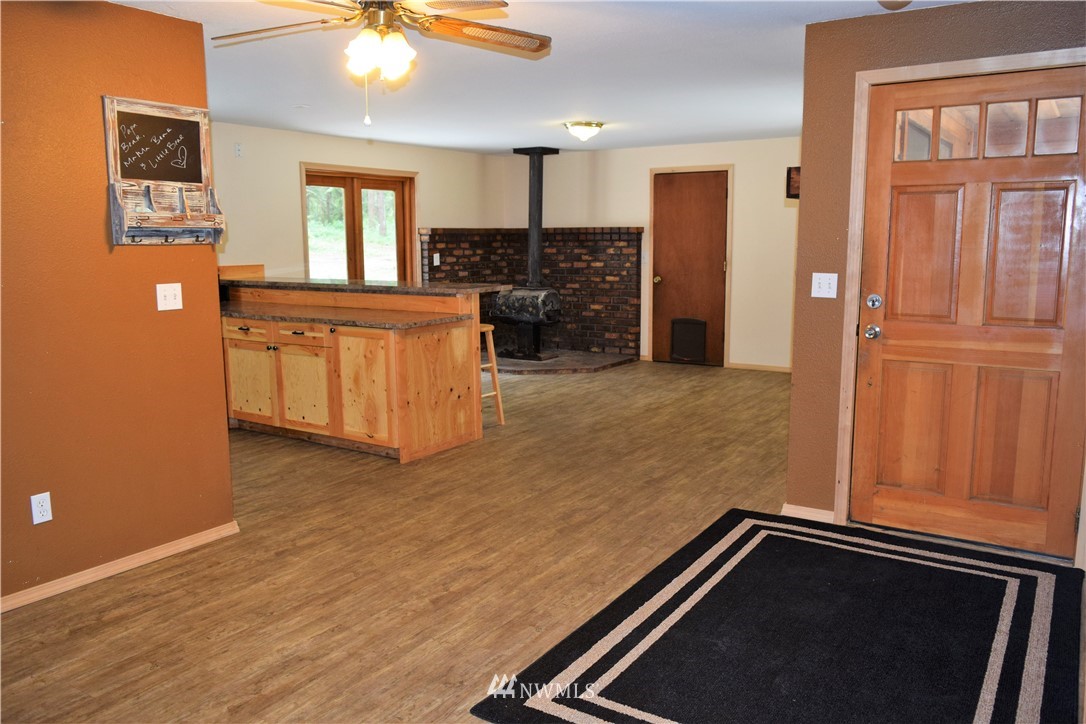 16726 Ty Lane Southwest Rochester, WA 98579 - Photo 8 of 21