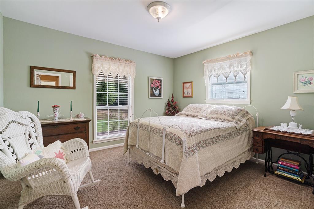 6150 Old Clarksville Road Reno, TX 75462 - Photo 16 of 36