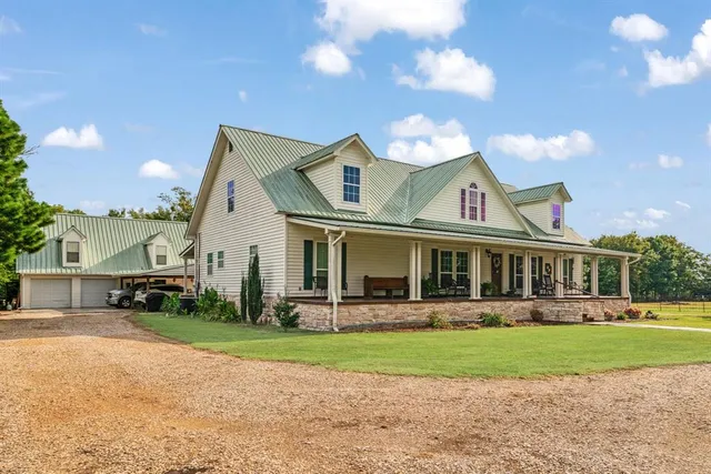$489,000 | 6150 Old Clarksville Road, Reno, TX 75462