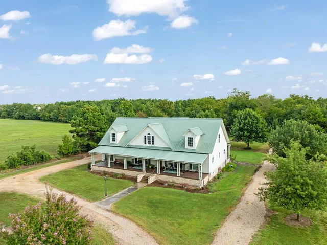 $489,000 | 6150 Old Clarksville Road, Reno, TX 75462