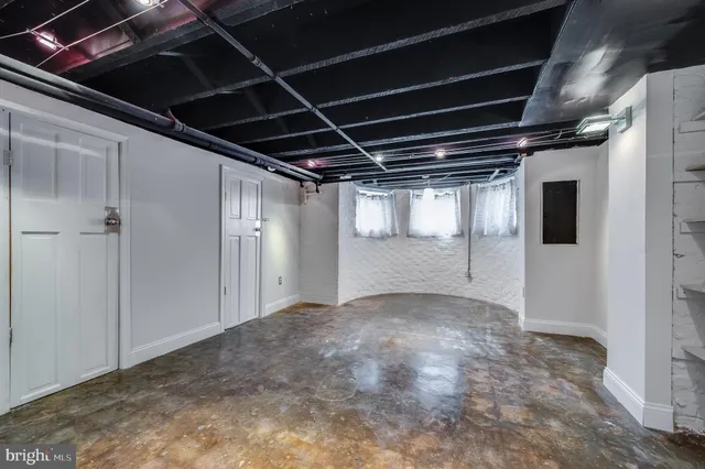 a view of empty room