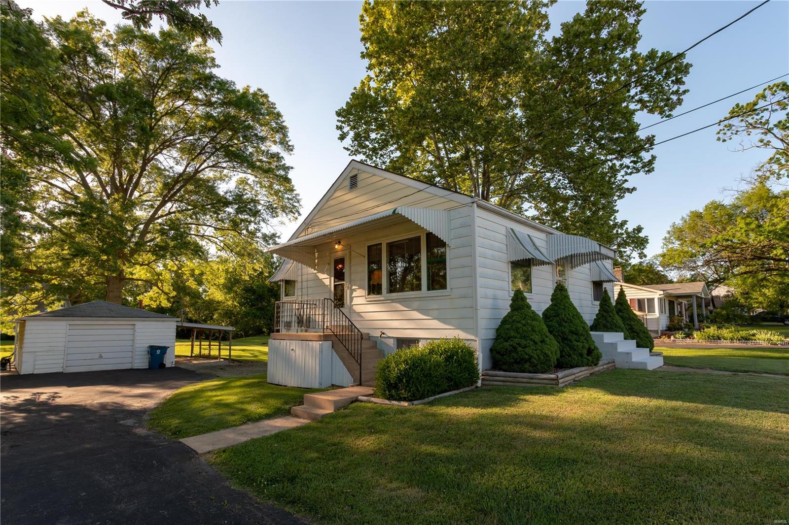 6125 Kerth Road St. Louis, MO 63128 - Photo 2 of 18 Gallery Image 2