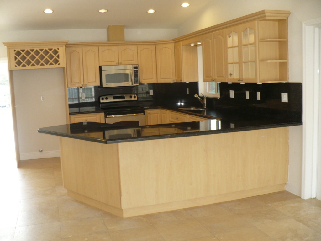 206 Lower Matecumbe Road Key Largo, FL 33037 - Photo 5 of 12 Kitchen