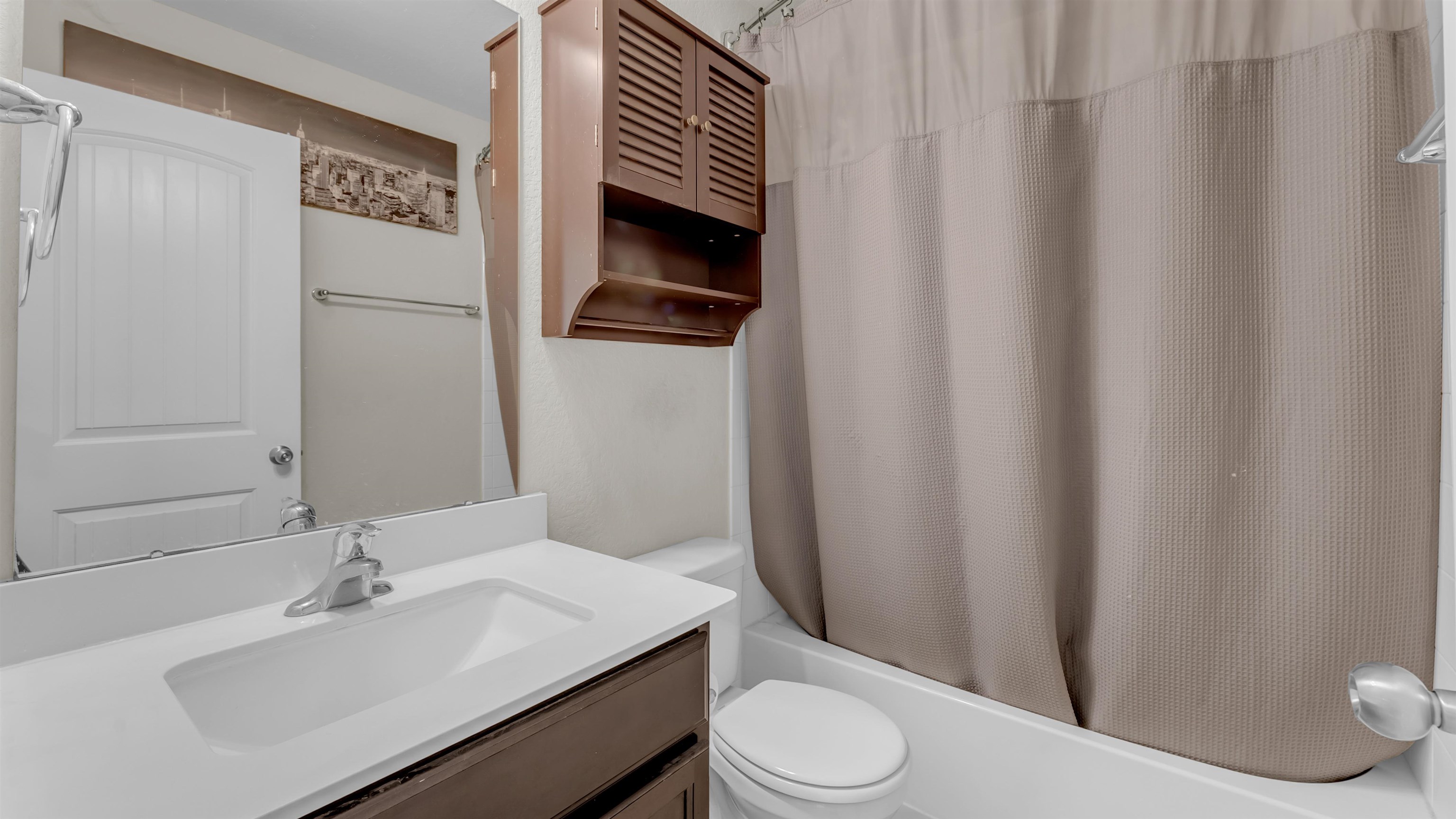 100 Pepper Mill Loop Burnet, TX 78611 - Photo 18 of 27 Secondary bathroom with shower/tub combo.