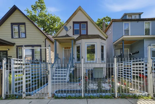 $179,900 | 6411 South Bishop Street, Chicago, IL 60636
