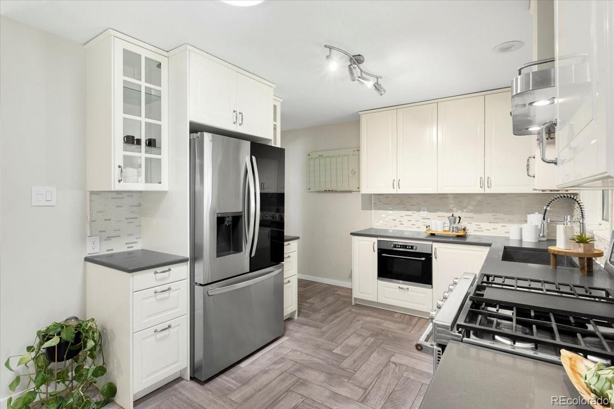 6314 Brooks Drive Arvada, CO 80004 - Photo 14 of 50