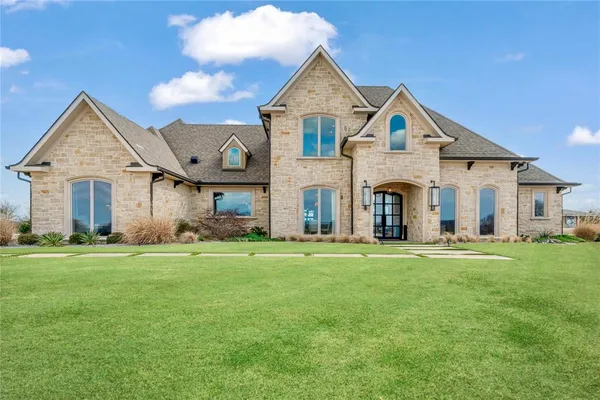 $1,865,000 | 2106 County Road, Paris, TX 75462