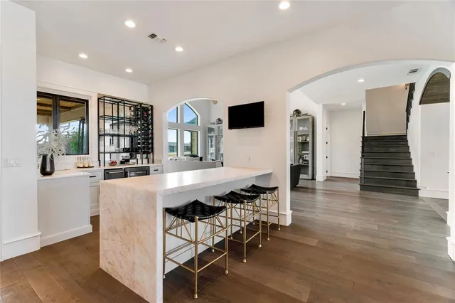 $1,865,000 | 2106 County Road, Paris, TX 75462