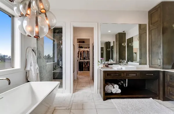 $1,865,000 | 2106 County Road, Paris, TX 75462