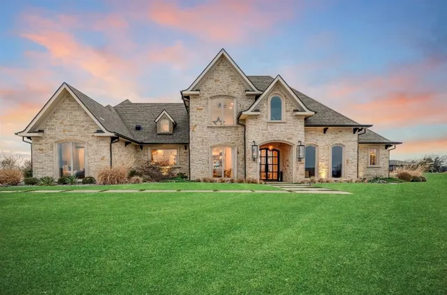 $1,865,000 | 2106 County Road, Paris, TX 75462