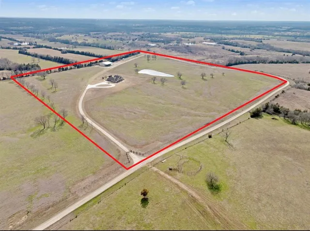 $1,865,000 | 2106 County Road, Paris, TX 75462