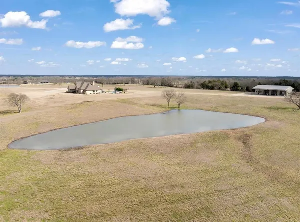 $1,865,000 | 2106 County Road, Paris, TX 75462