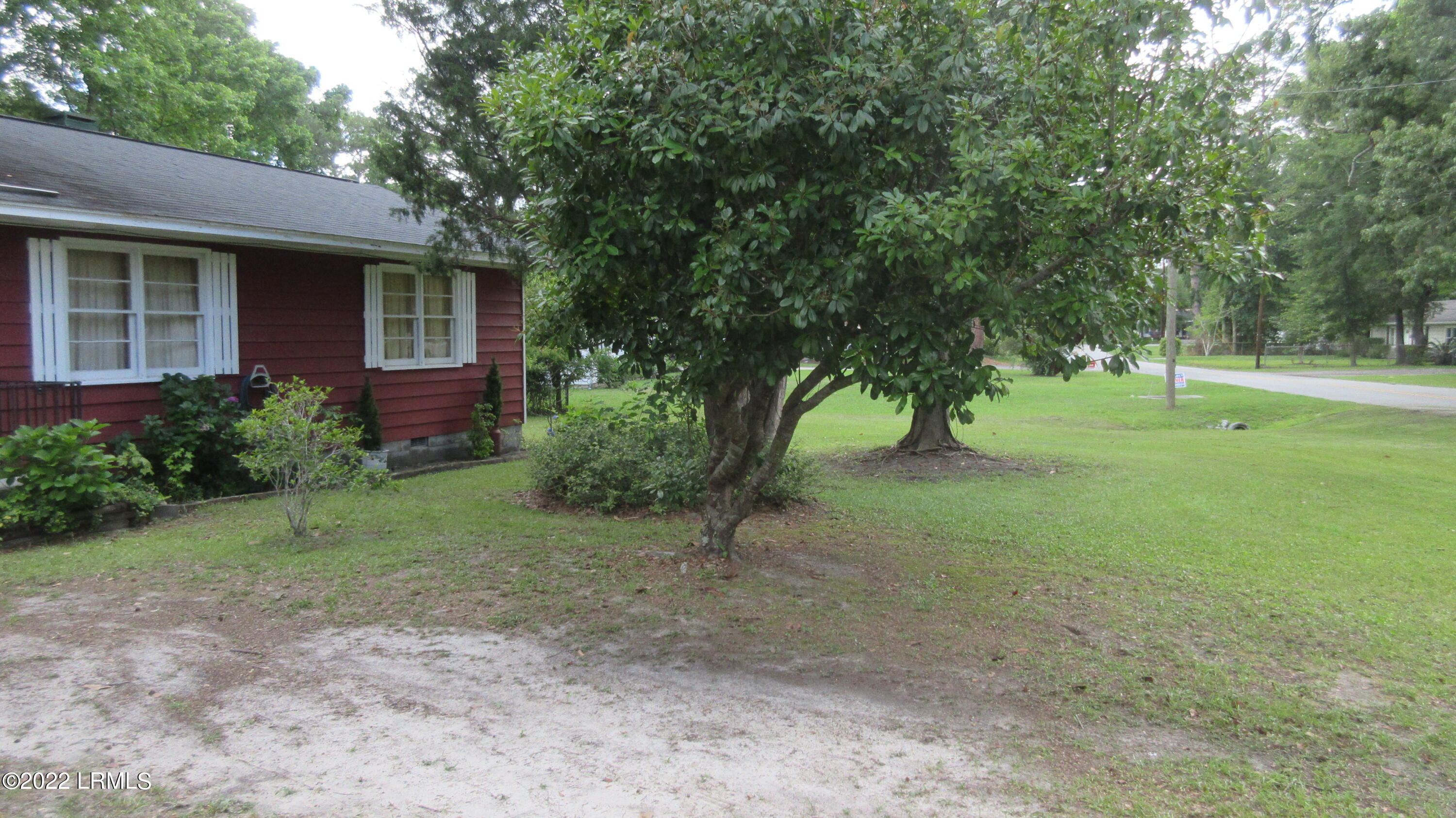 2400 State Rd S-7-386 Beaufort, SC 29902 - Photo 39 of 47 IMG_5175