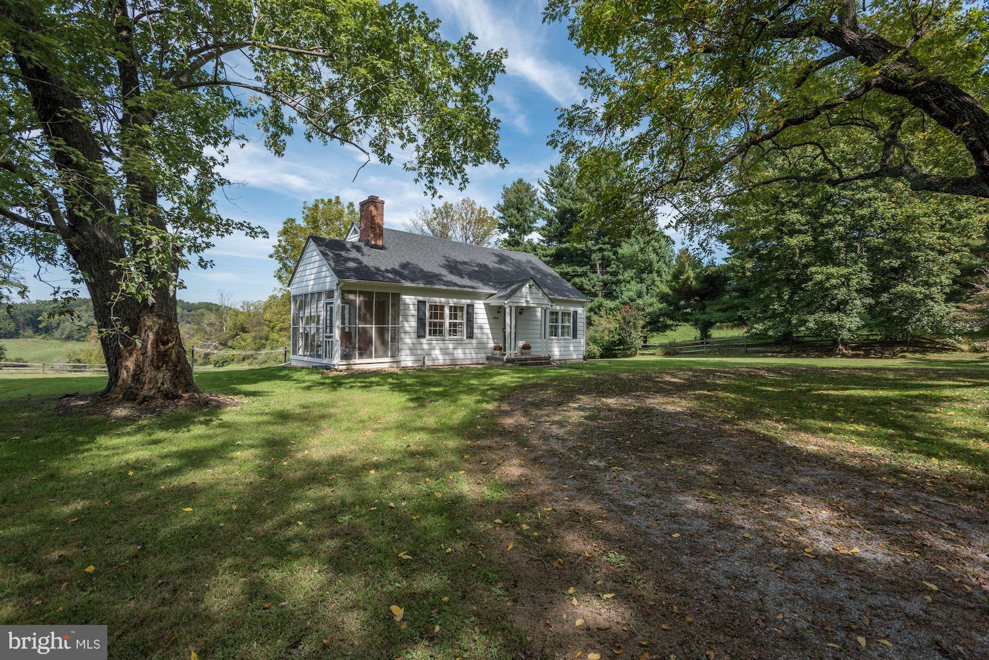 38696 Hughesville Road Hamilton, VA 20158 - Photo 2 of 30 Exterior (Front)